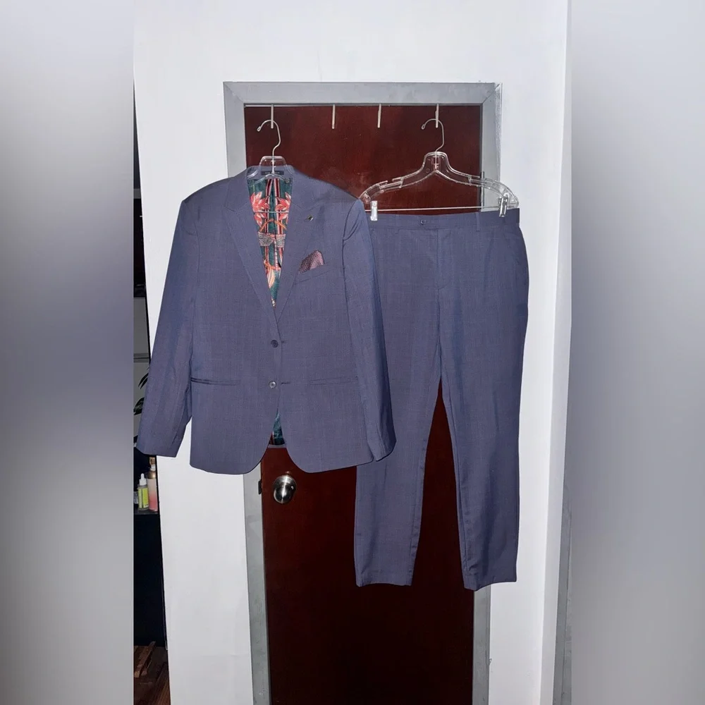 Ted Baker Lilac color wool Suit Stylish Blazer and Trousers Set 40R/32R - Picture 3 of 15